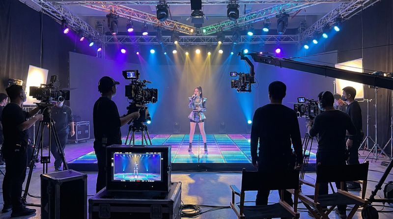 行情软件MV拍摄幕后花絮视频